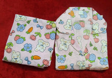 Load image into Gallery viewer, Bunny Berry Dreams
